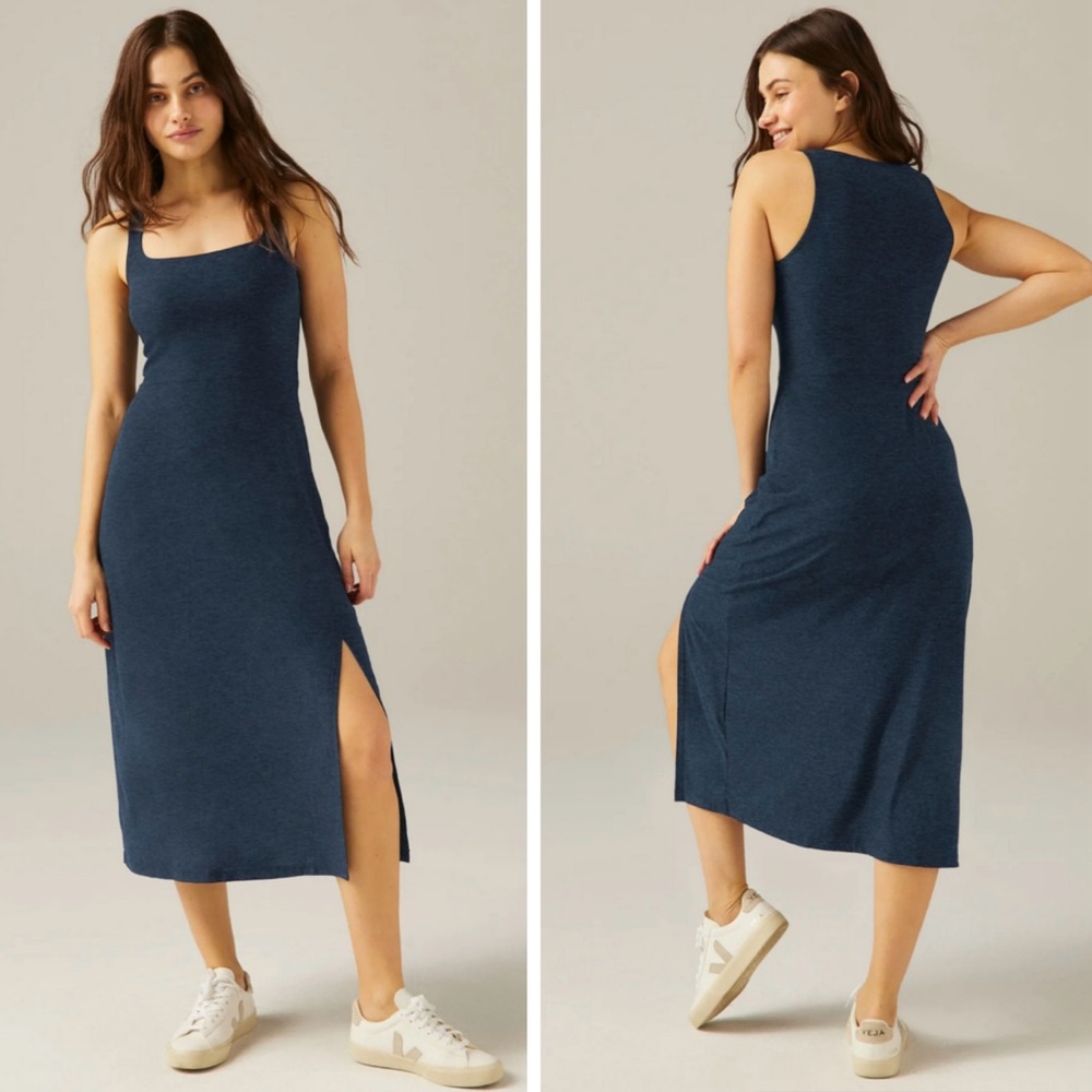 Beyond Yoga Featherweight Square Neck Slit Midi Dress in Nocturnal Navy Small